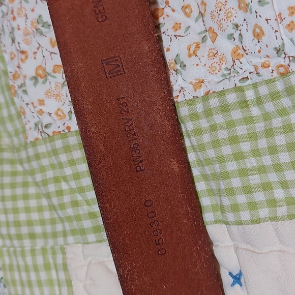 Gorgeous Tooled Leather Belt▪︎Antiqued Silver Buckle - Picture 7 of 14